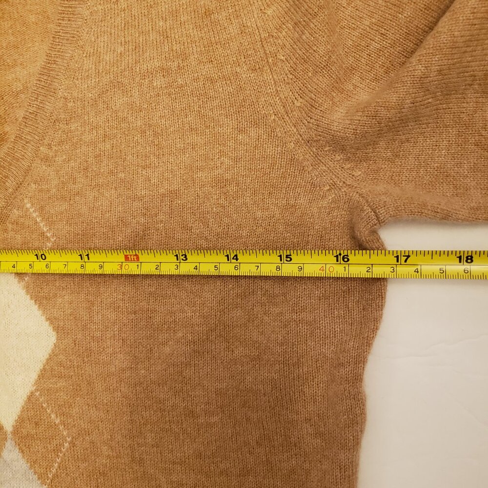 Lord & Taylor Cashmere Argyle V-Neck Long Sleeve Pullover Sweater - Picture 6 of 11
